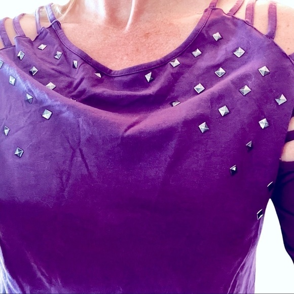 New Purple medium studded cutout top - Picture 6 of 10
